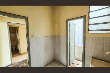Apartamento para alugar com 58m², 2 quartos e sem vagaCozinha 
