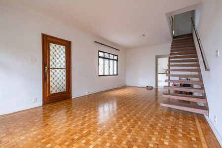 Casa para alugar com 175m², 3 quartos e 2 vagasSala