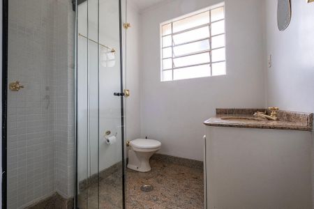 Casa para alugar com 175m², 3 quartos e 2 vagasBanheiro