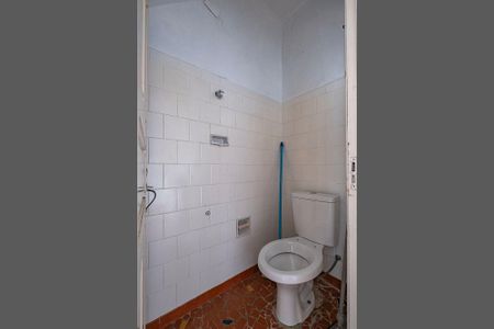 Casa para alugar com 175m², 3 quartos e 2 vagasEdícula - Banheiro