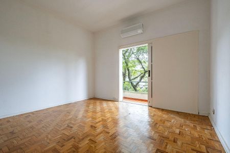 Casa para alugar com 175m², 3 quartos e 2 vagasSuíte