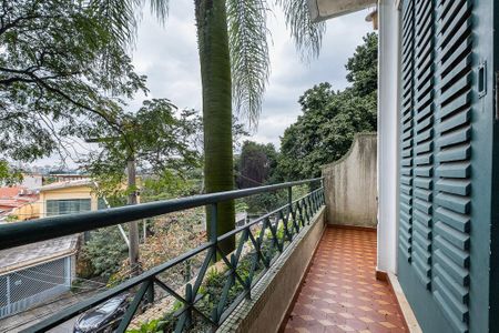 Casa para alugar com 175m², 3 quartos e 2 vagasSuíte
