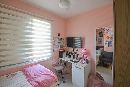 Casa de condomínio à venda com 200m², 3 quartos e 2 vagasQuarto 2