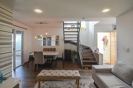 Casa de condomínio à venda com 200m², 3 quartos e 2 vagasSala
