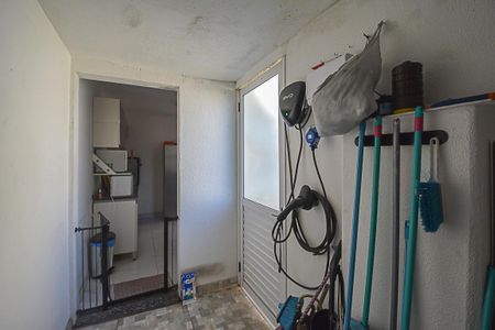 Casa de condomínio à venda com 200m², 3 quartos e 2 vagasÁrea de Serviço