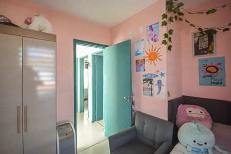 Casa de condomínio à venda com 200m², 3 quartos e 2 vagasQuarto 2