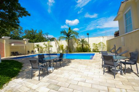 Casa de condomínio à venda com 200m², 3 quartos e 2 vagasÁrea comum - Piscina