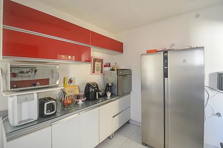 Casa de condomínio à venda com 200m², 3 quartos e 2 vagasCozinha