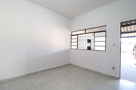 Sala de casa para alugar com 2 quartos, 100m² em Brasil, Uberlândia