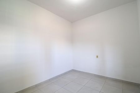 Casa para alugar com 100m², 2 quartos e 2 vagasQuarto 2