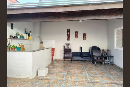 Casa para alugar com 250m², 3 quartos e 2 vagasChurrasqueira