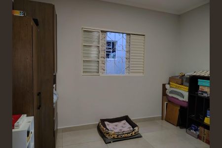 Casa para alugar com 250m², 3 quartos e 2 vagasQuarto