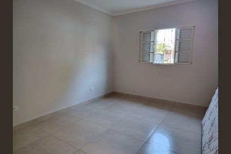 Casa para alugar com 250m², 3 quartos e 2 vagasQuarto