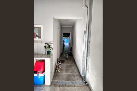 Casa para alugar com 250m², 3 quartos e 2 vagasCorredor