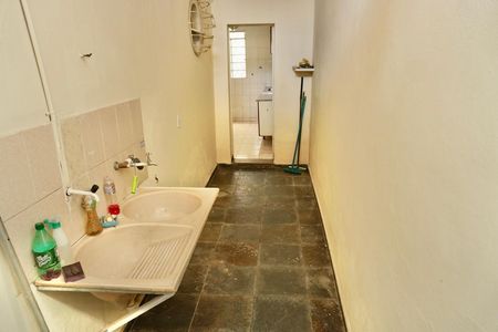 Casa para alugar com 100m², 2 quartos e 2 vagas Casa para alugar com 100m², 2 quartos e 2 vagasÁrea de Serviço