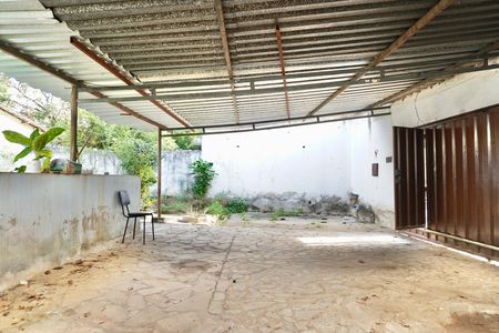 Casa para alugar com 100m², 2 quartos e 2 vagas Casa para alugar com 100m², 2 quartos e 2 vagasGaragem