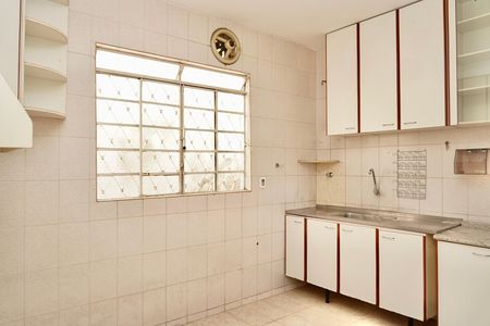 Casa para alugar com 100m², 2 quartos e 2 vagas Casa para alugar com 100m², 2 quartos e 2 vagasCozinha