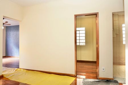 Casa para alugar com 100m², 2 quartos e 2 vagas Casa para alugar com 100m², 2 quartos e 2 vagasCopa