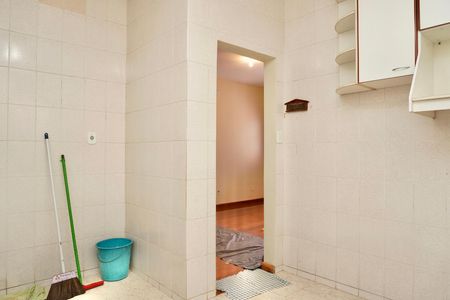 Casa para alugar com 100m², 2 quartos e 2 vagas Casa para alugar com 100m², 2 quartos e 2 vagasÁrea de Serviço