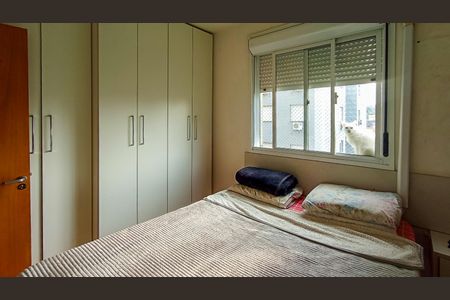 Apartamento à venda com 2 quartos, 57m² em Cavalhada, Porto Alegre