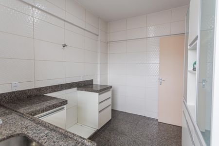 Apartamento para alugar com 83m², 2 quartos e 1 vaga Apartamento para alugar com 83m², 2 quartos e 1 vagaCozinha
