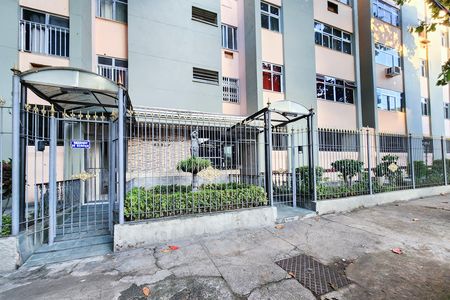 Apartamento à venda com 53m², 2 quartos e 1 vaga Apartamento à venda com 53m², 2 quartos e 1 vagaFachada do Condomínio