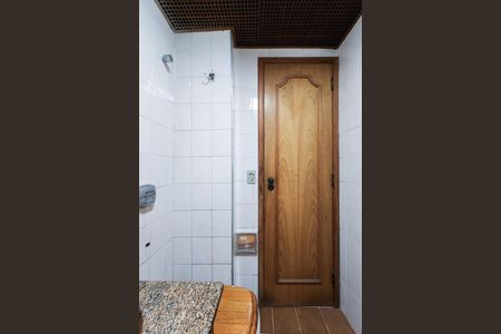 Apartamento à venda com 53m², 2 quartos e 1 vaga Apartamento à venda com 53m², 2 quartos e 1 vagaBanheiro