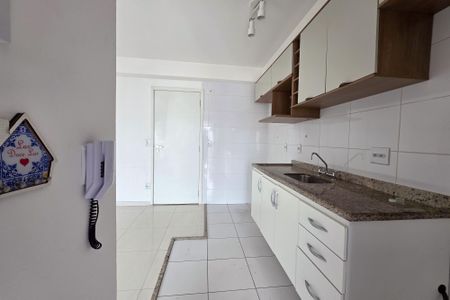 Apartamento para alugar com 72m², 3 quartos e 2 vagasCozinha 