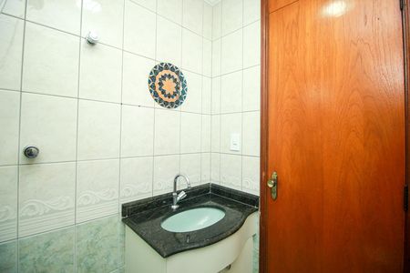 Apartamento para alugar com 60m², 2 quartos e 2 vagasBanheiro Social