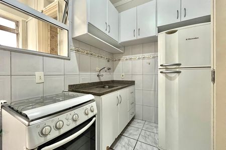 Apartamento à venda com 80m², 2 quartos e sem vaga Apartamento à venda com 80m², 2 quartos e sem vagaCozinha