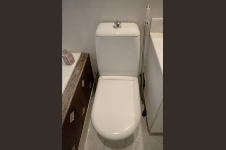 Apartamento para alugar com 185m², 3 quartos e 1 vagaBanheiro da Suíte
