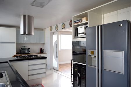 Apartamento para alugar com 185m², 3 quartos e 1 vagaCozinha