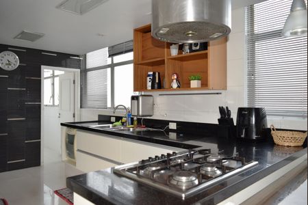 Apartamento para alugar com 185m², 3 quartos e 1 vagaCozinha