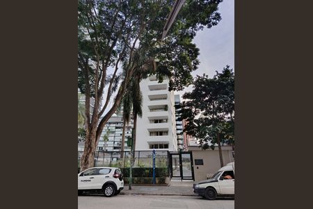 Apartamento para alugar com 185m², 3 quartos e 1 vaga Apartamento para alugar com 185m², 3 quartos e 1 vagaFachada