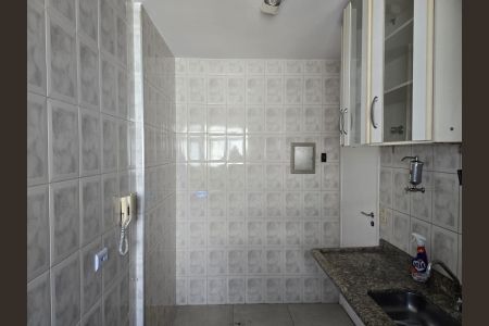 Apartamento para alugar com 55m², 2 quartos e 1 vaga Apartamento para alugar com 55m², 2 quartos e 1 vagaCozinha e Área de Serviço