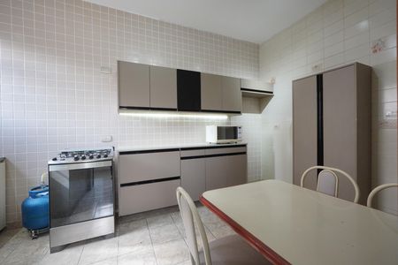 Apartamento à venda com 100m², 2 quartos e sem vagaCozinha