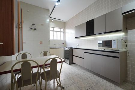 Apartamento à venda com 100m², 2 quartos e sem vagaCozinha