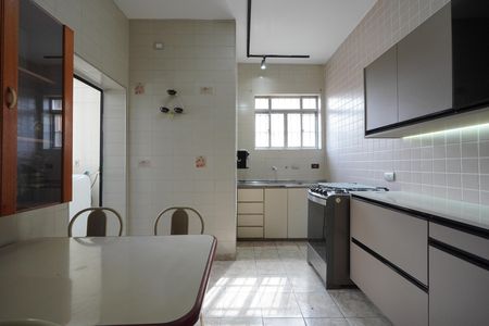 Apartamento à venda com 100m², 2 quartos e sem vagaCozinha