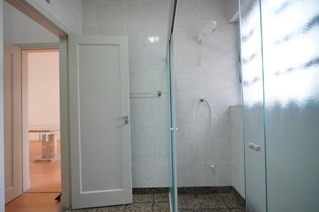 Apartamento à venda com 100m², 2 quartos e sem vagaBanheiro