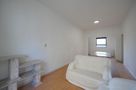 Apartamento à venda com 100m², 2 quartos e sem vagaSala