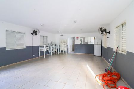 Apartamento à venda com 45m², 2 quartos e 1 vagaÁrea comum - Salão de festas
