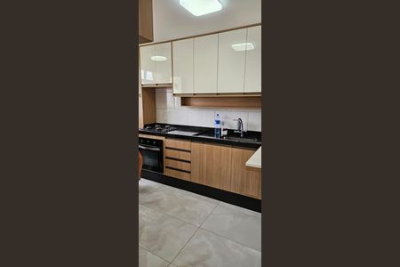 Apartamento para alugar com 57m², 2 quartos e 1 vagaCozinha