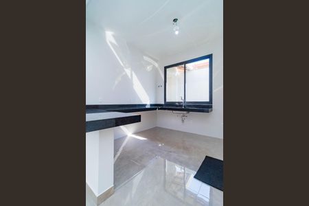 Casa de condomínio à venda com 151m², 4 quartos e 4 vagas Casa de condomínio à venda com 151m², 4 quartos e 4 vagasCozinha