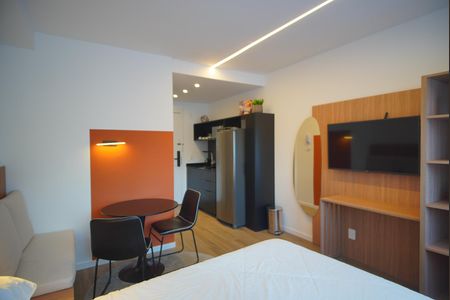 Sala - Quarto de kitnet/studio para alugar com 1 quarto, 28m² em Boa Vista, Porto Alegre
