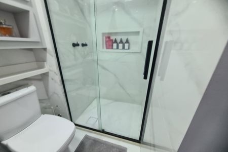 Apartamento à venda com 41m², 2 quartos e 1 vaga Apartamento à venda com 41m², 2 quartos e 1 vagaBanheiro