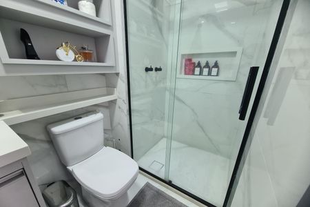 Apartamento à venda com 41m², 2 quartos e 1 vaga Apartamento à venda com 41m², 2 quartos e 1 vagaBanheiro