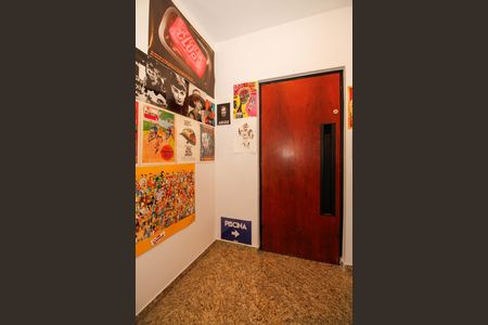 Hall de Entrada Privativo de apartamento para alugar com 3 quartos, 105m² em Vila Madalena, São Paulo