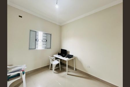 Casa à venda com 232m², 3 quartos e 2 vagas Casa à venda com 232m², 3 quartos e 2 vagasQuarto