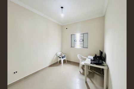 Casa à venda com 232m², 3 quartos e 2 vagas Casa à venda com 232m², 3 quartos e 2 vagasQuarto