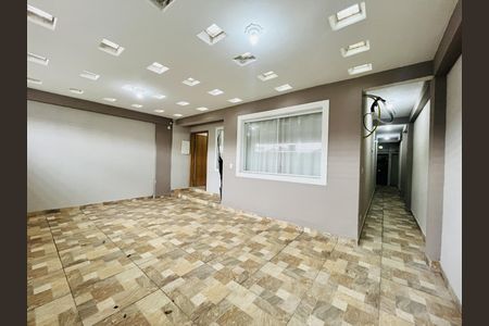 Casa à venda com 232m², 3 quartos e 2 vagas Casa à venda com 232m², 3 quartos e 2 vagasGaragem